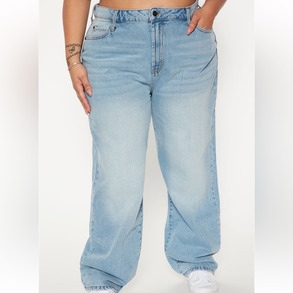 Fashion Nova straight leg jeans